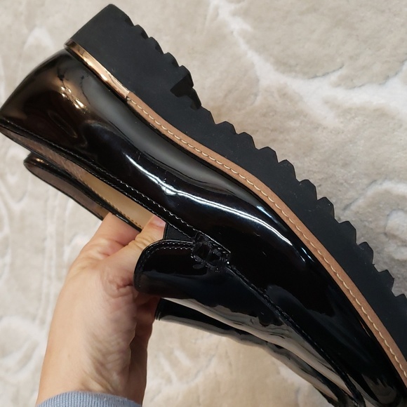 Franco Sarto Cypress Shiny Black Patent Loafers Tread Sole Size 7.5 - Picture 2 of 11